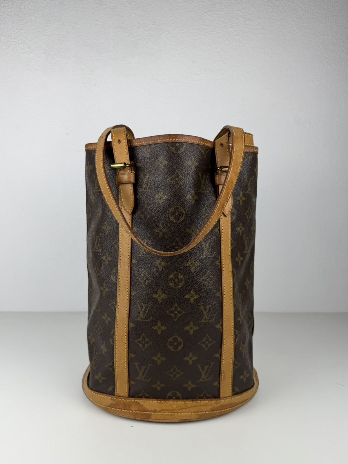 Vintage Louis Vuitton monogram bucket GM