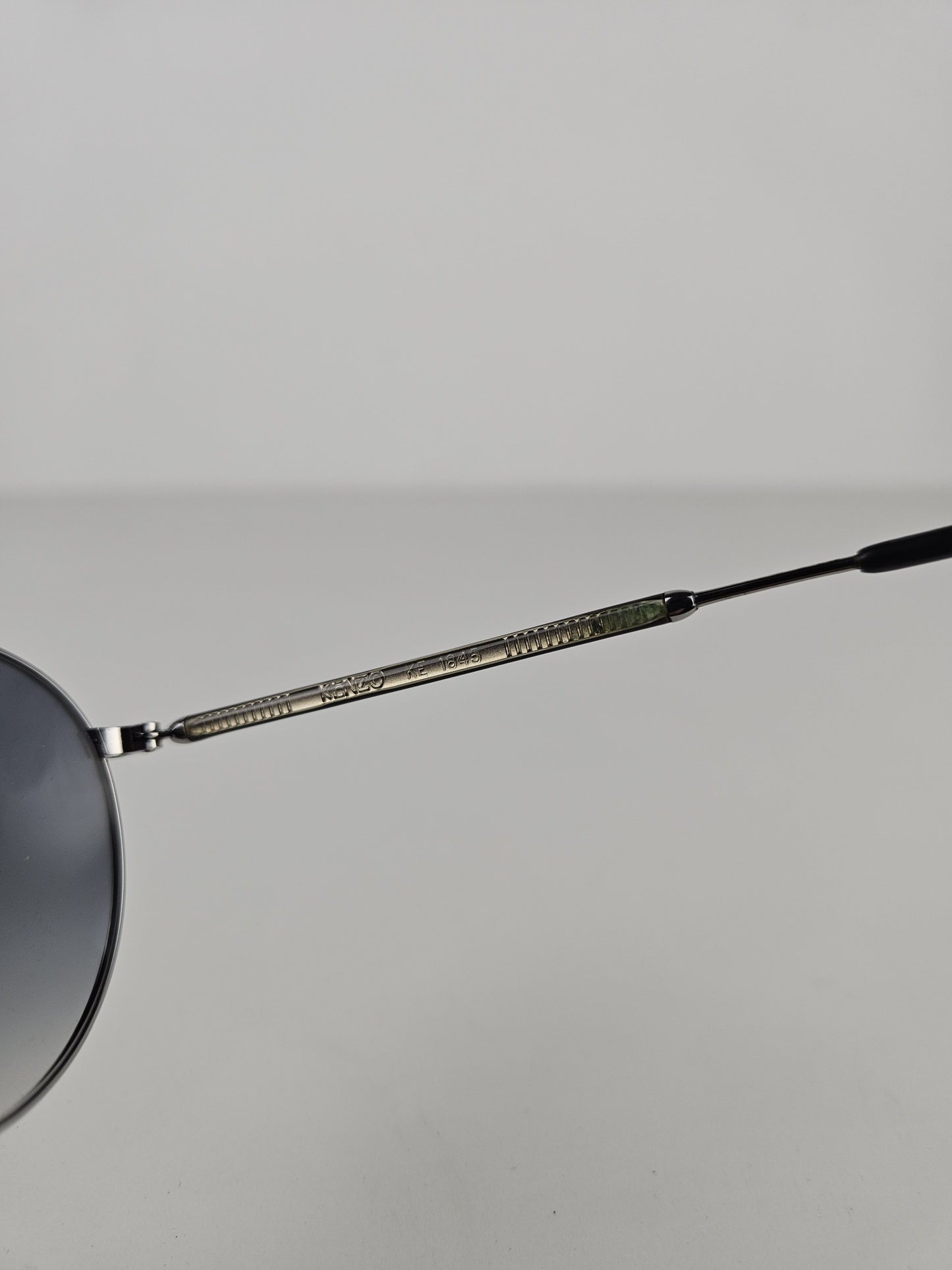 Vintage 90s Kenzo ke1845 metal frame round sunglasses