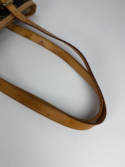 Vintage Louis Vuitton monogram bucket GM