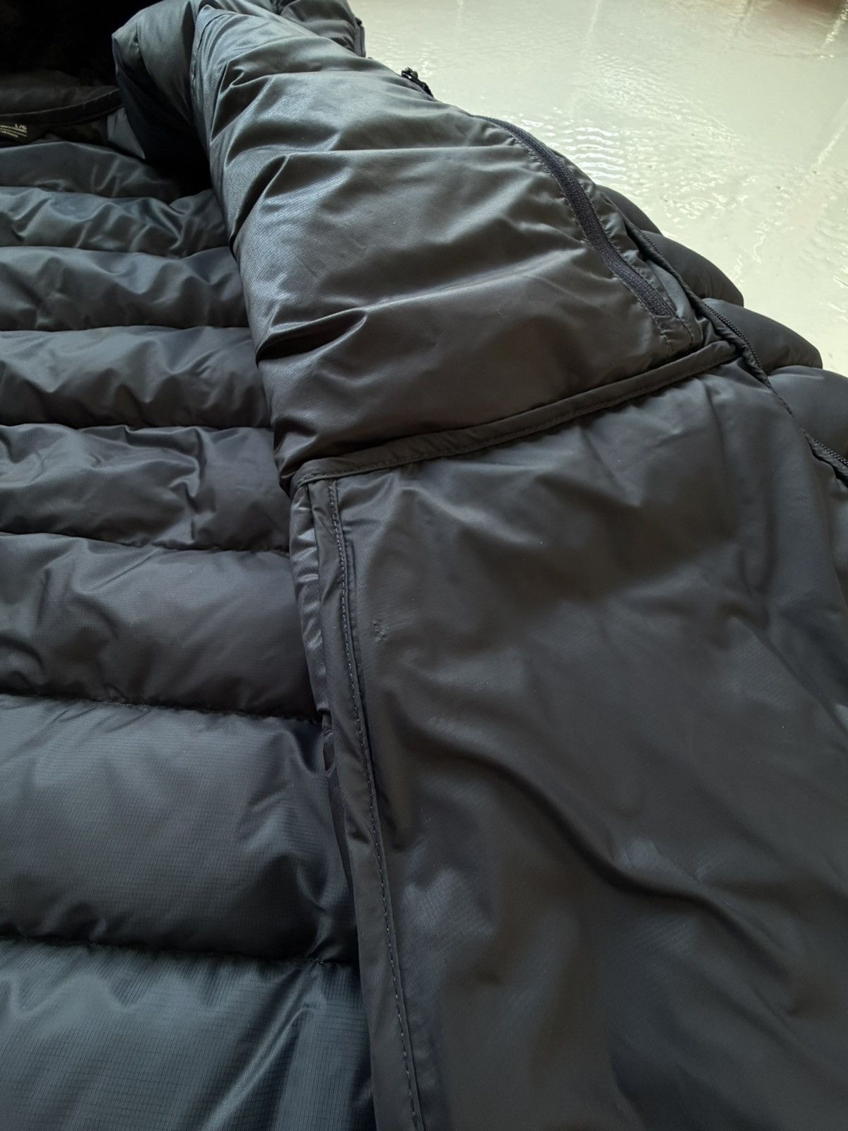 AW25 Arcteryx cerium hoody navy