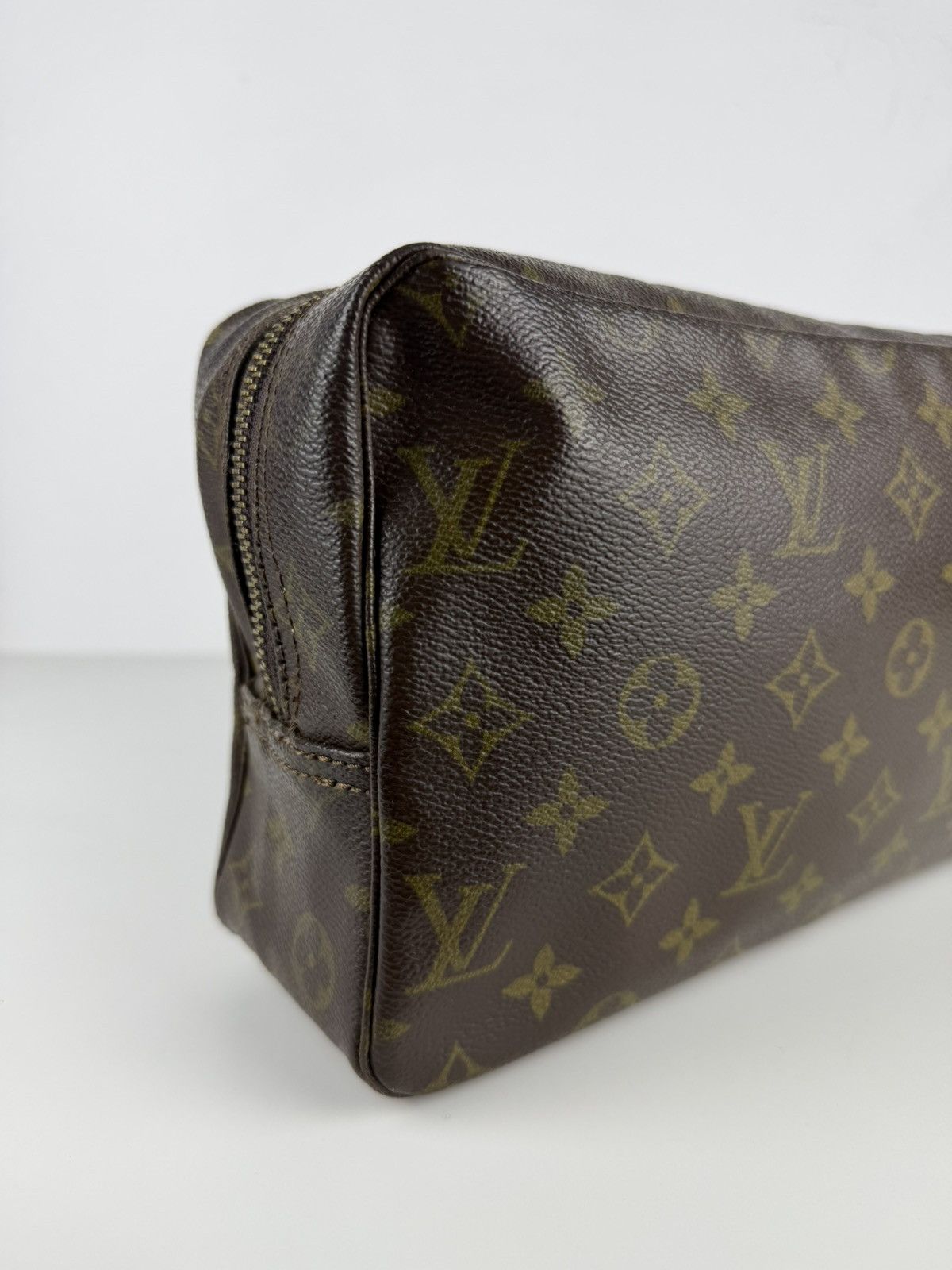 Vintage 80s Louis Vuitton monogram trousse 28 toiletry bag