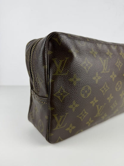 Vintage 80s Louis Vuitton monogram trousse 28 toiletry bag