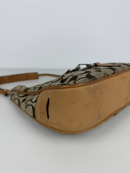 Coach hamptons leather and canvas clasp shoulder bag