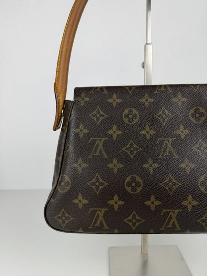 Louis Vuitton monogram Looping PM