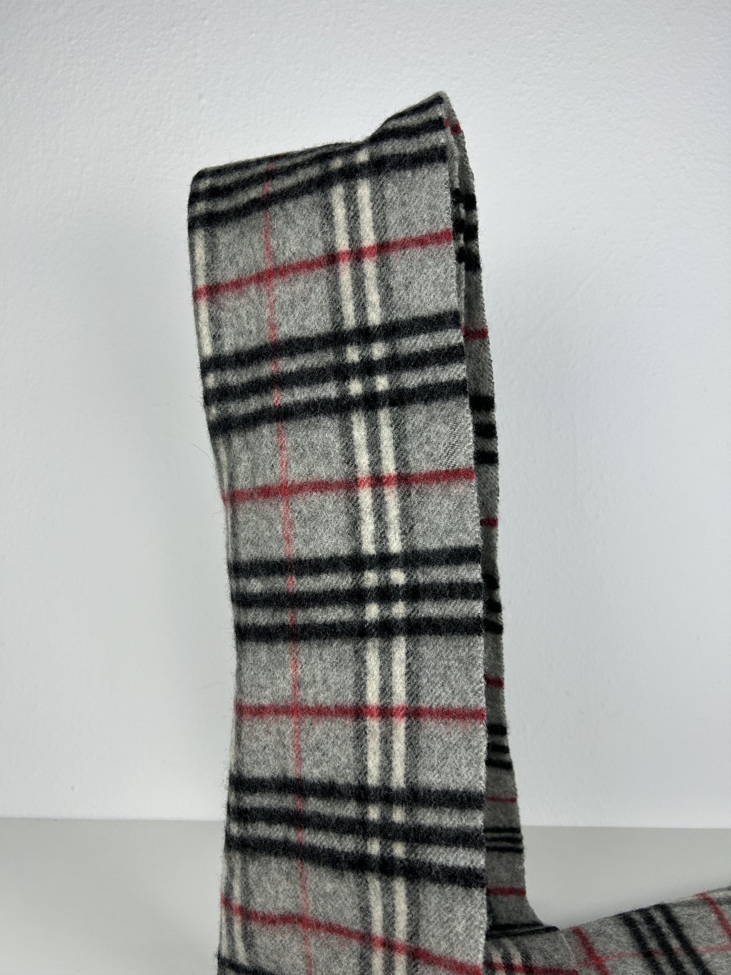 Vintage Burberry gray nova check wool scarf