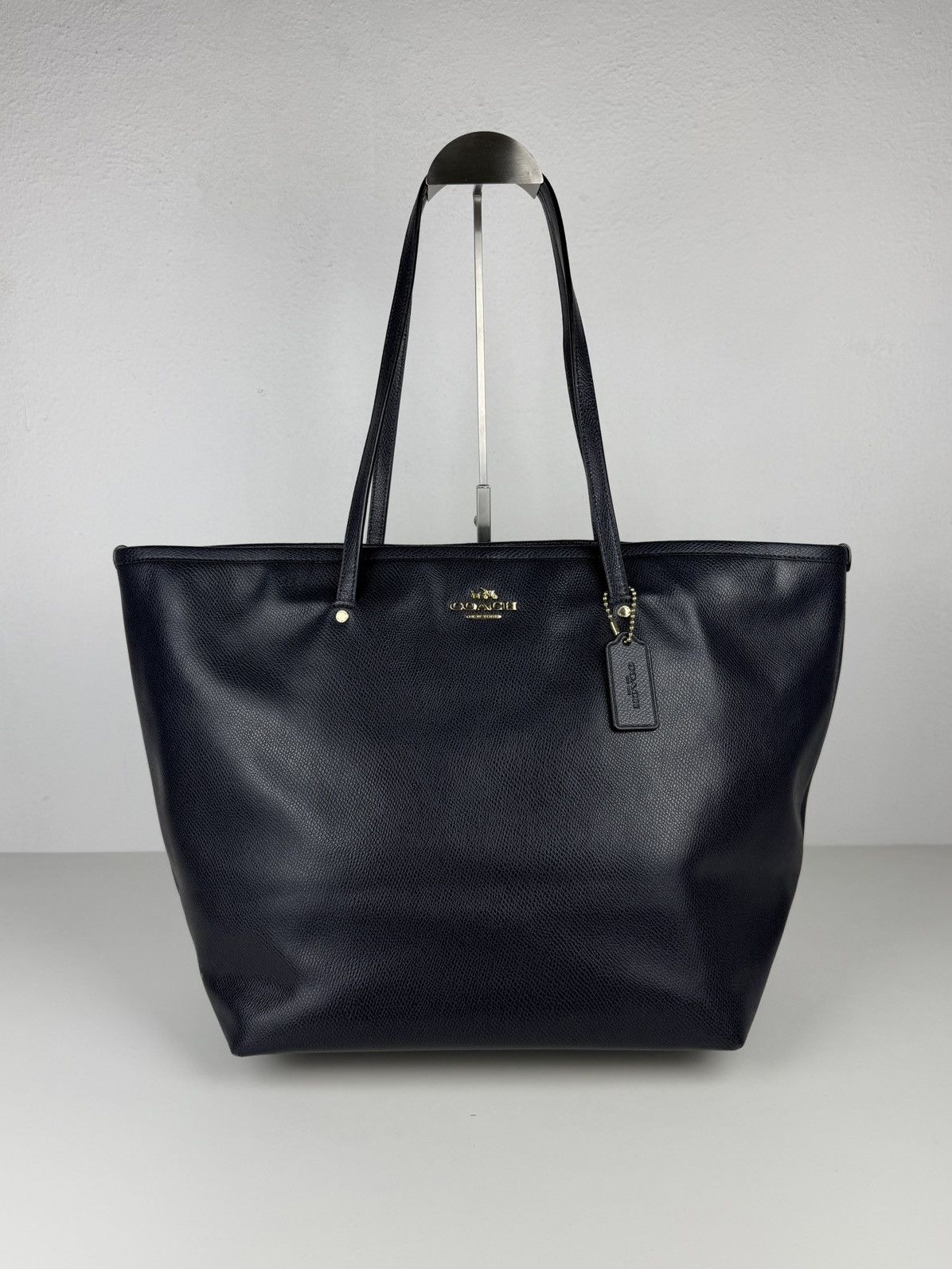 Coach crossgrain leather taxi tote dark navy