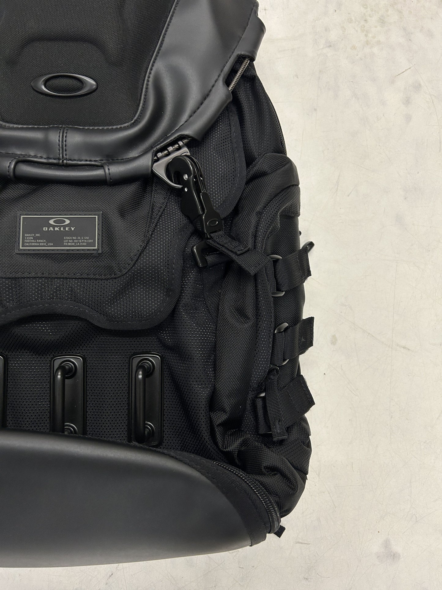 Oakley kitchen sink backpack stealth black