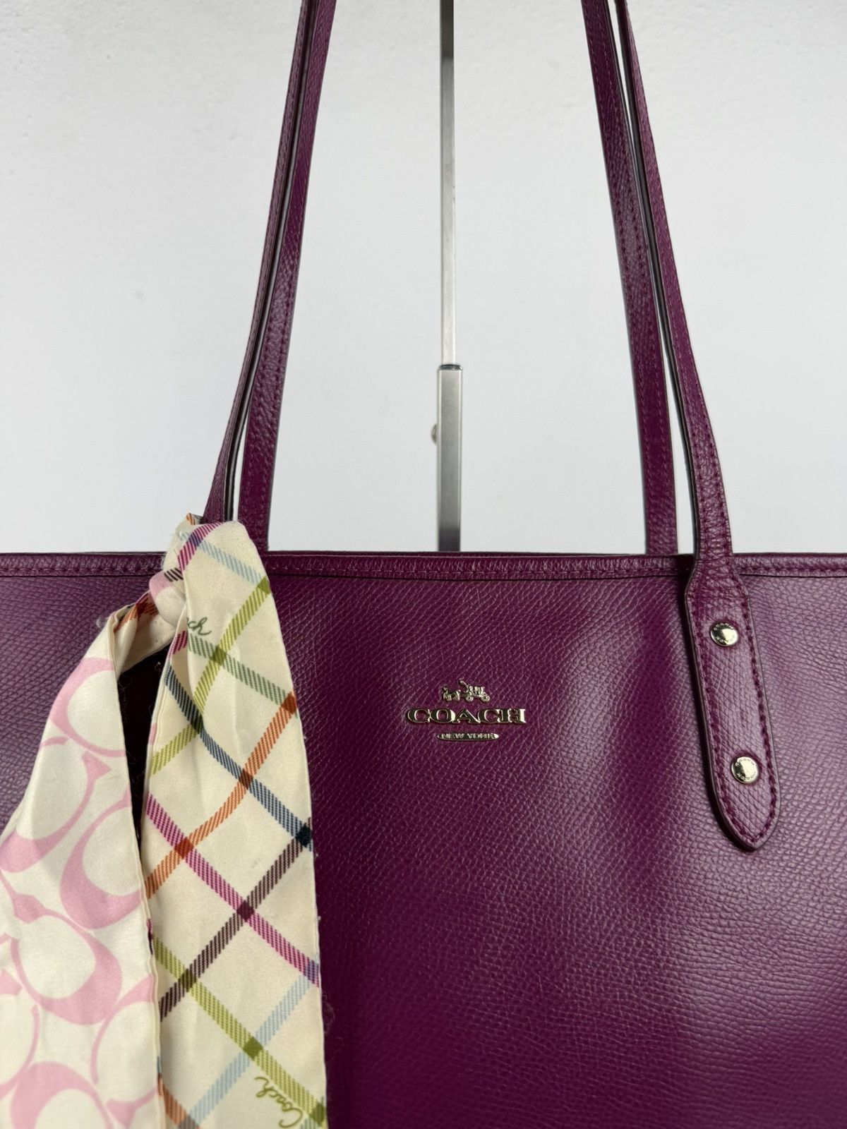 Coach crossgrain leather city tote fuchsia