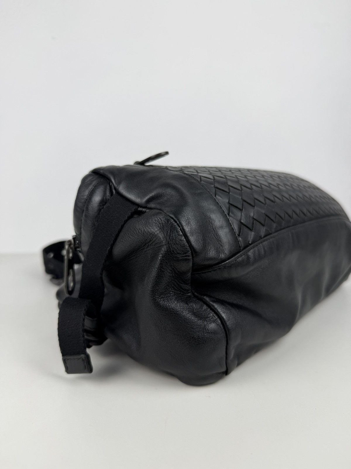 Bottega Veneta intrecciato leather bum bag