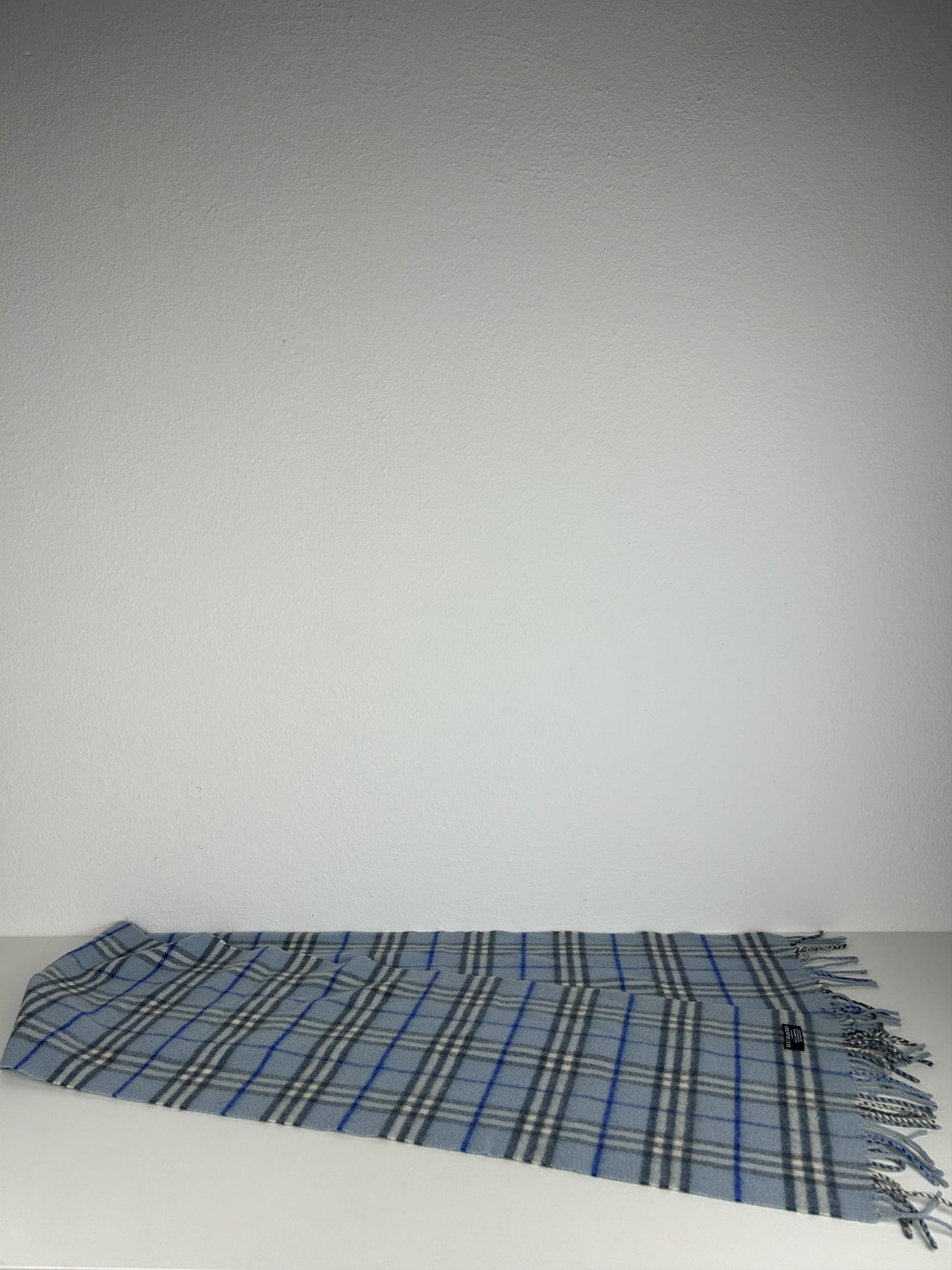 Vintage Burberry baby blue nova check wool scarf