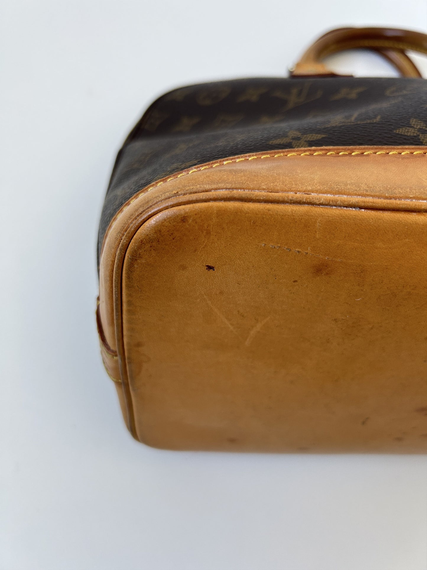 Vintage Louis Vuitton Alma monogram handbag