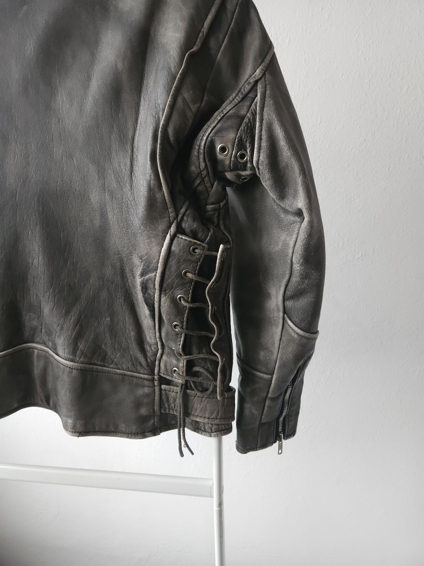 Vintage distressed ramones biker leather jacket