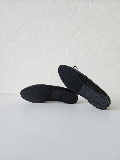 Vintage Chanel ribbon CC logo ballet flats