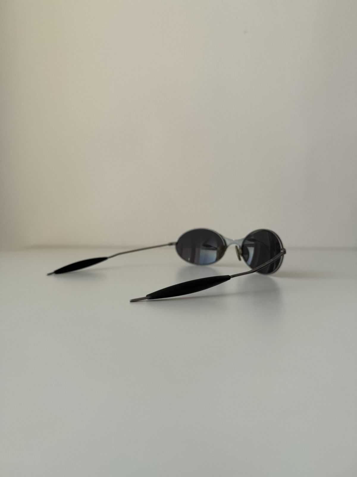 Vintage 90s Oakley wire 1 gen sunglasses