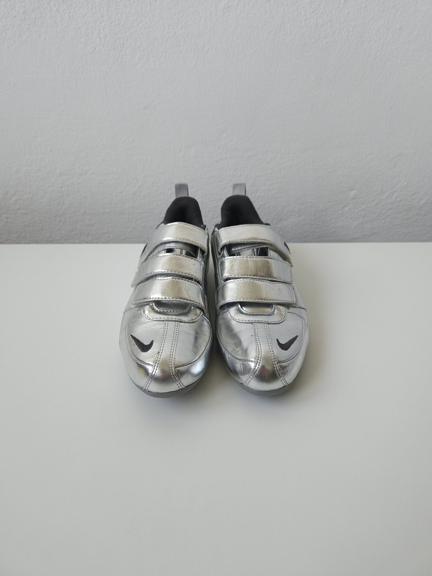 Vintage y2k nike fixed speed V silver