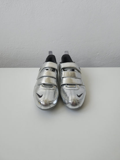 Vintage y2k nike fixed speed V silver