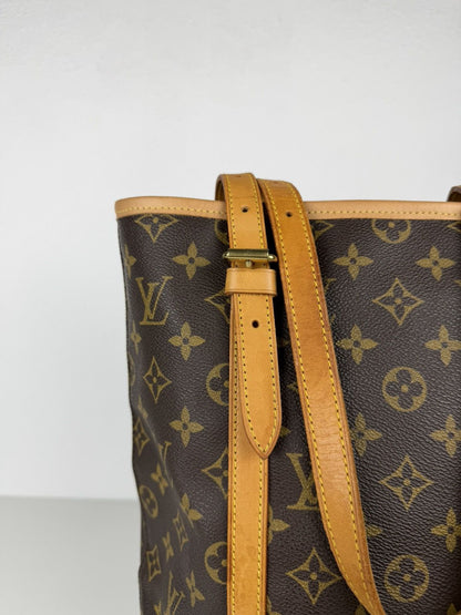 Vintage Louis Vuitton monogram bucket GM