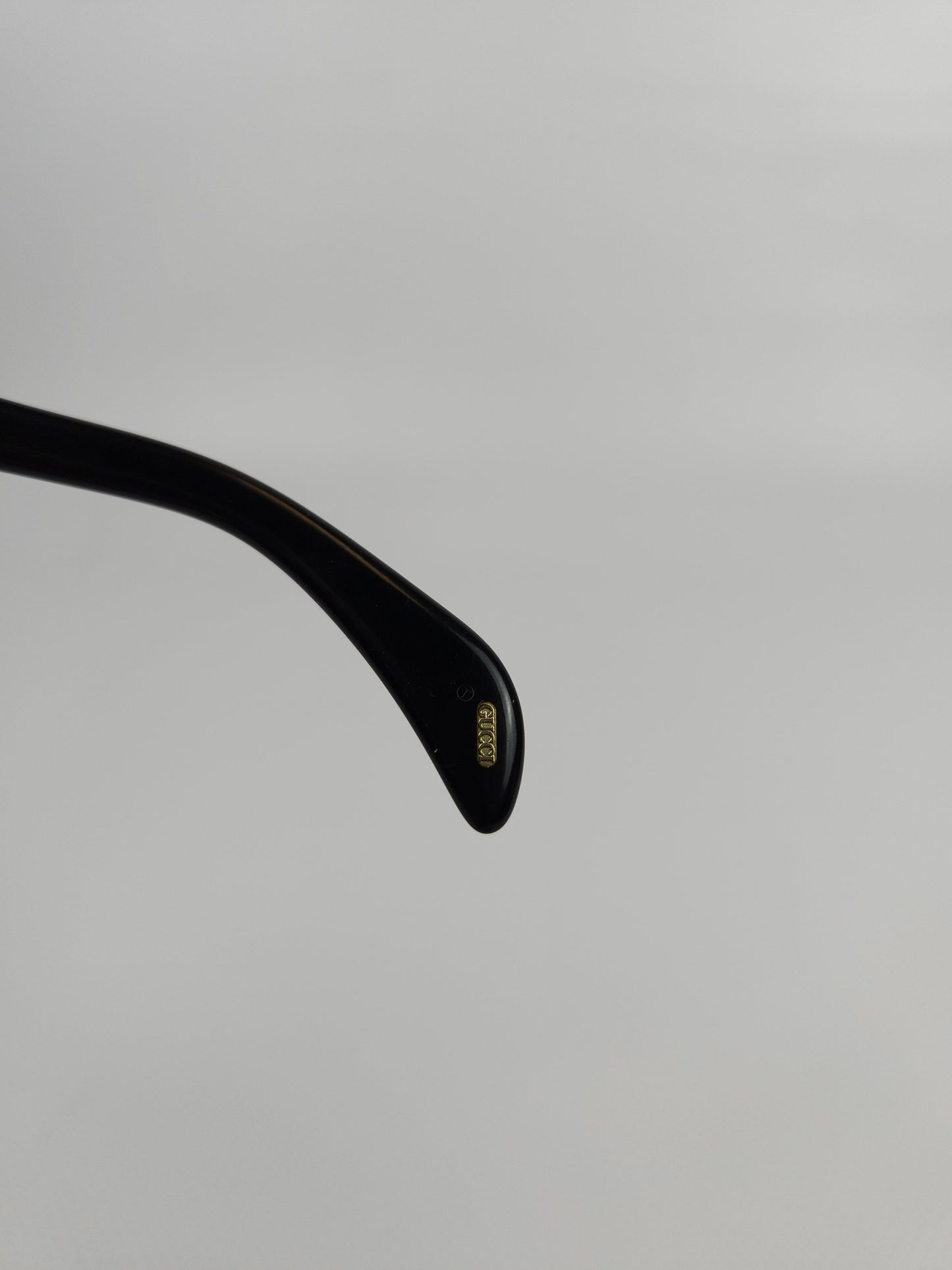 Gucci GG1135/S wayfarer type sunglasses