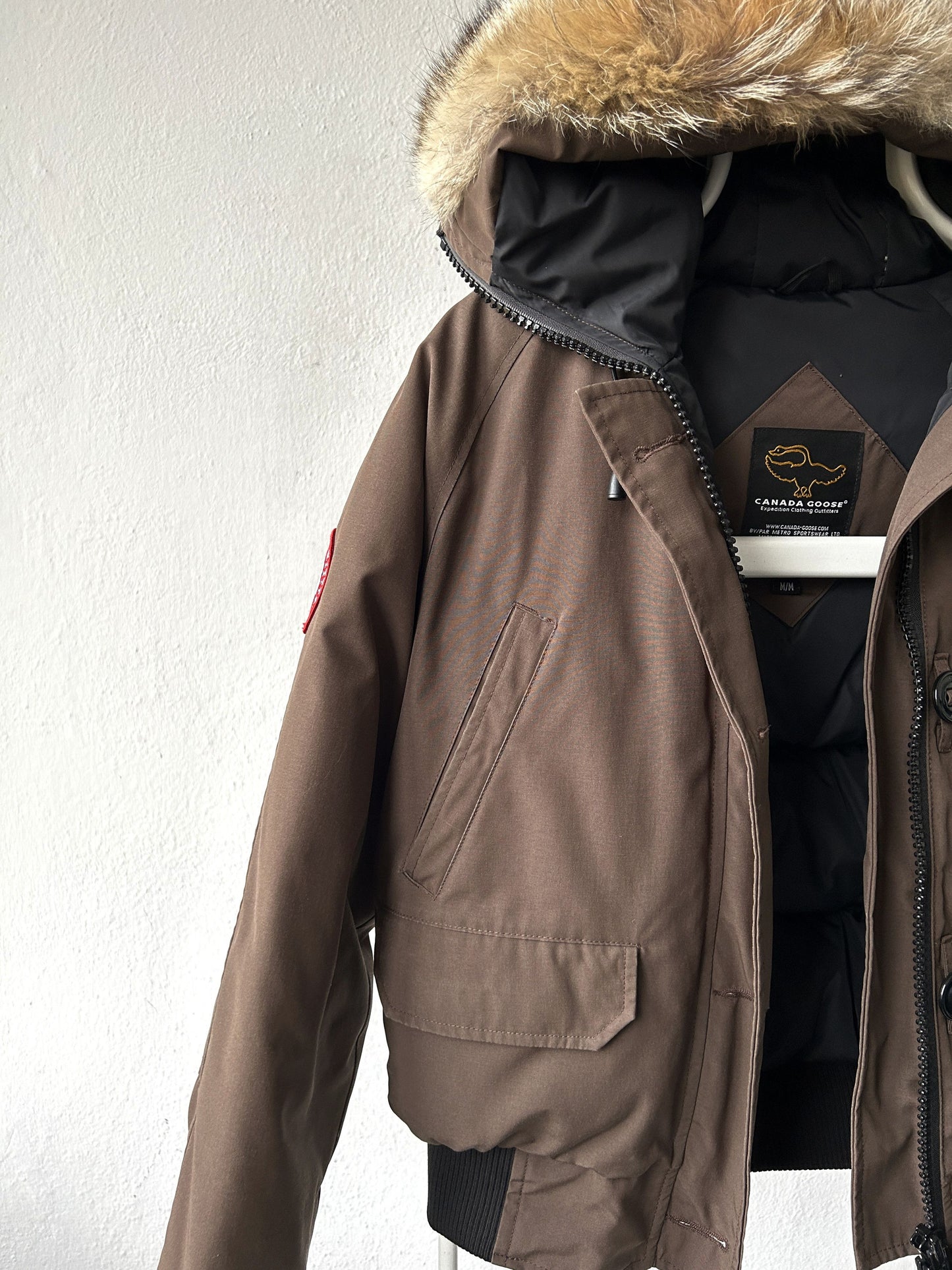 Canada goose chilliwack hooded bomber jacket