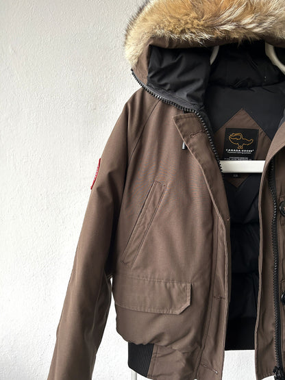 Canada goose chilliwack hooded bomber jacket