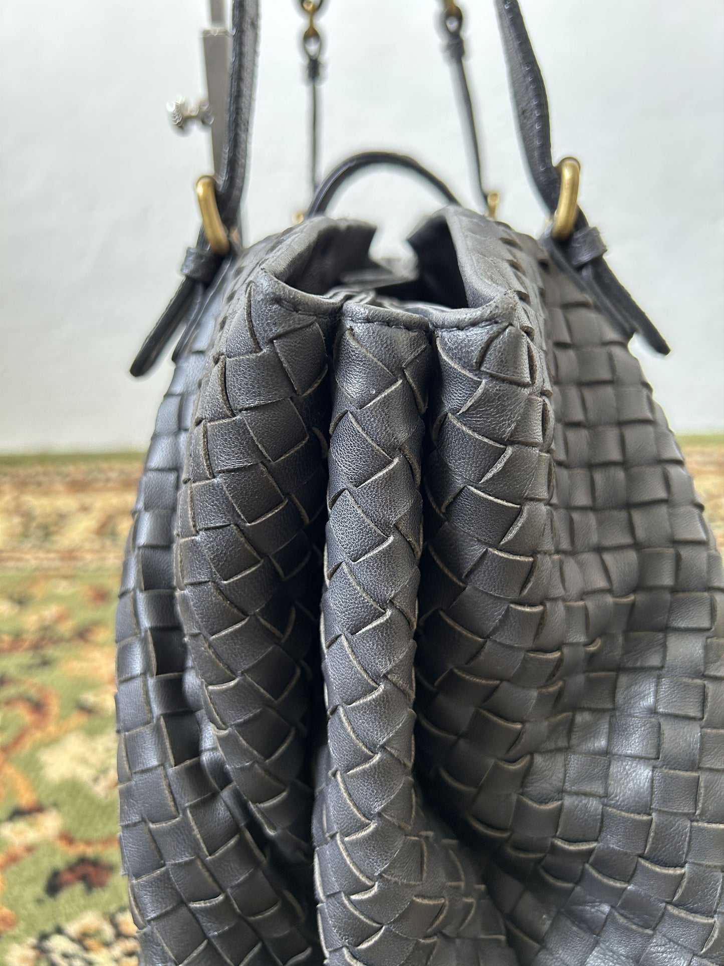 Bottega veneta intrecciato leather roma handbag