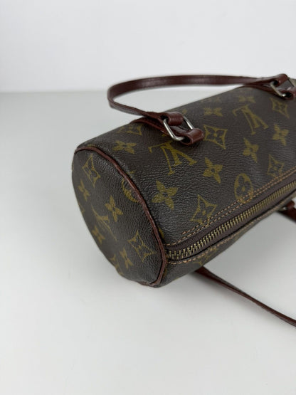 Vintage Louis Vuitton monogram papillon 22