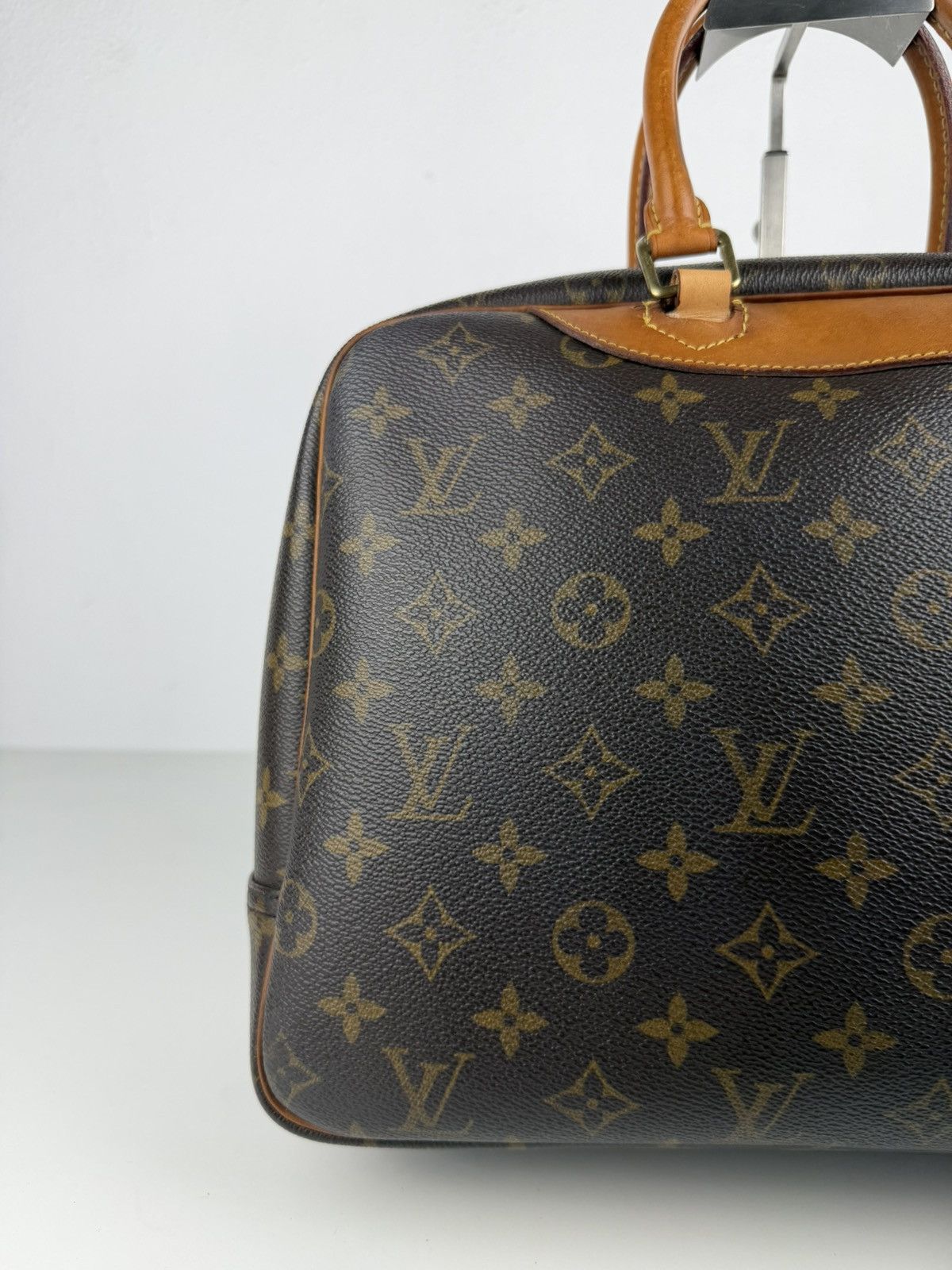 Vintage Louis Vuitton monogram deauville handbag