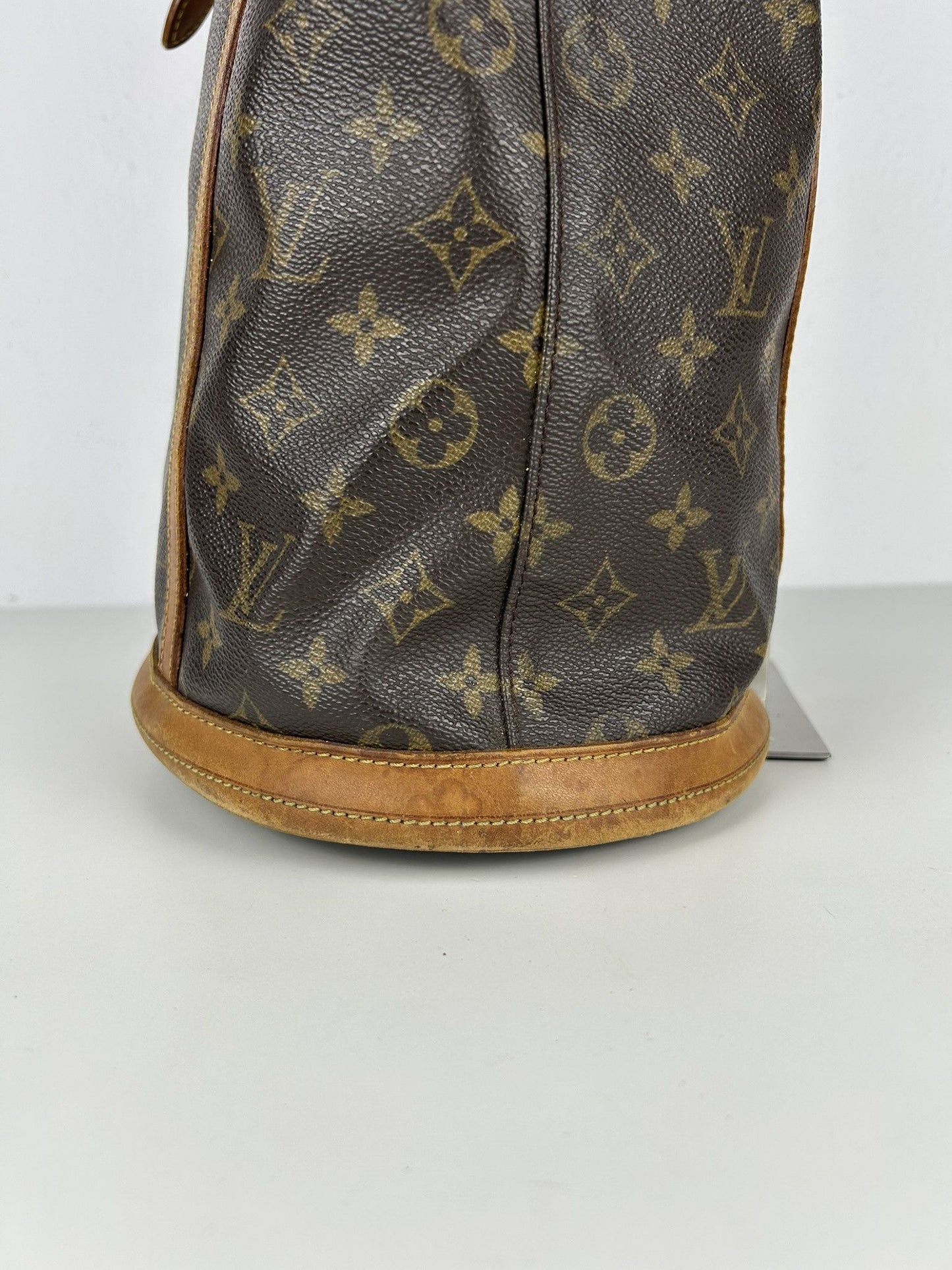 Vintage Louis Vuitton monogram bucket GM handbag