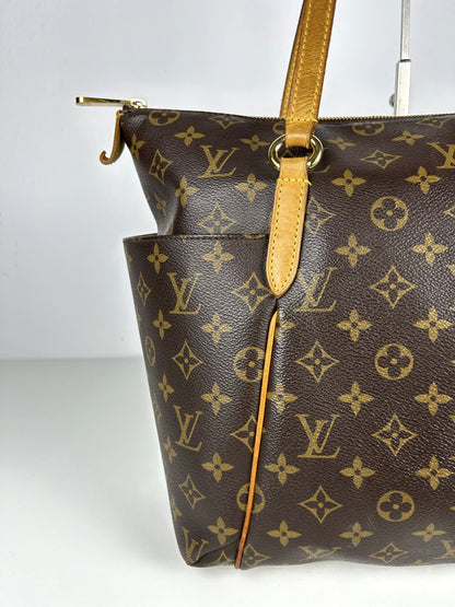 Louis Vuitton monogram Totally MM handbag tote