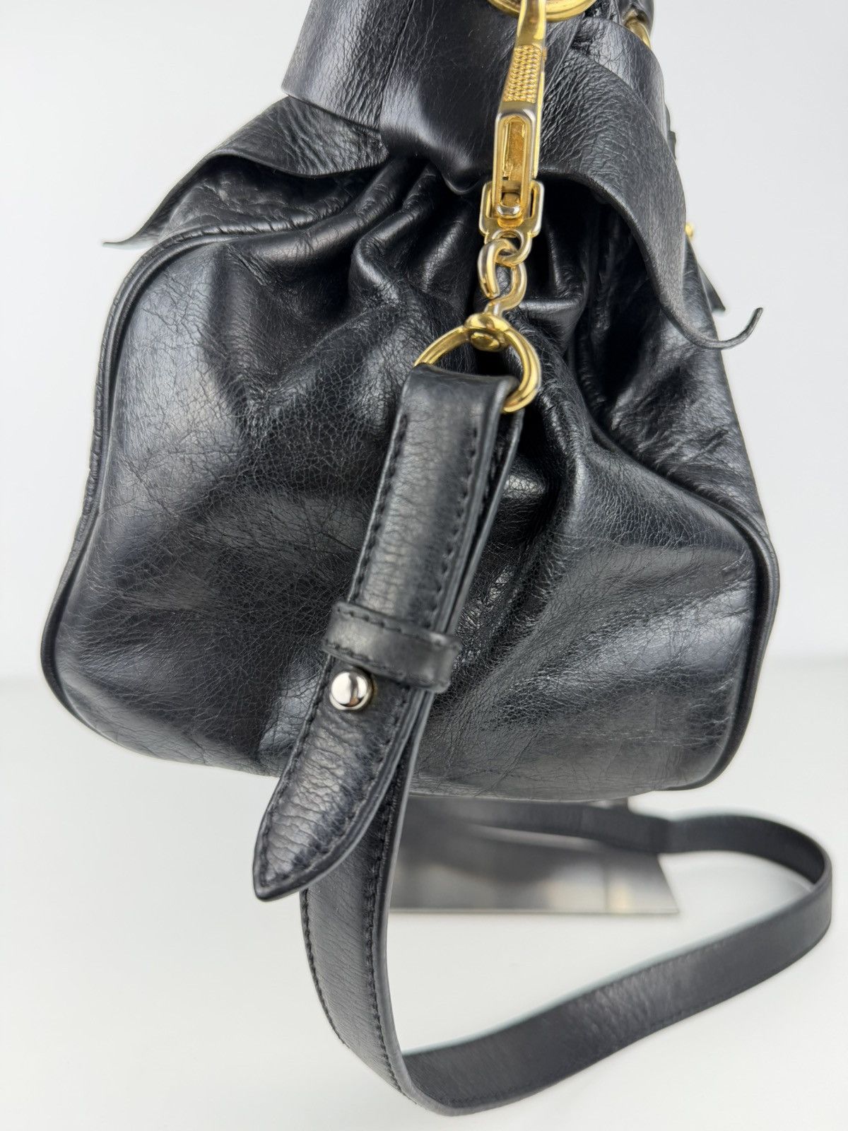 Miu miu vitello bow bag in black