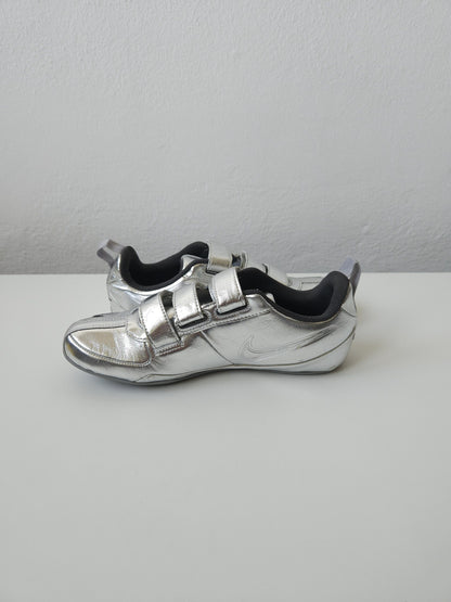 Vintage y2k nike fixed speed V silver