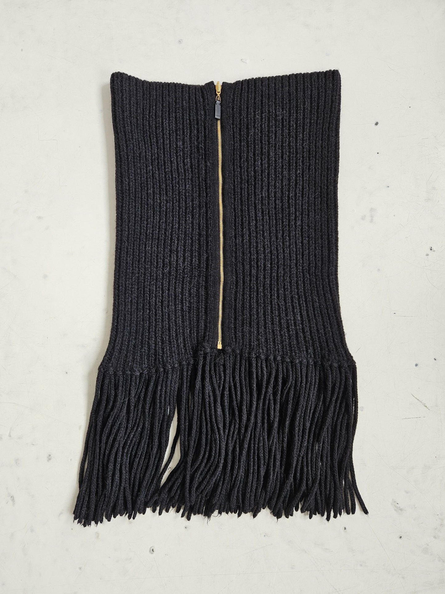 Gucci front zip fringed knit top/ skirt