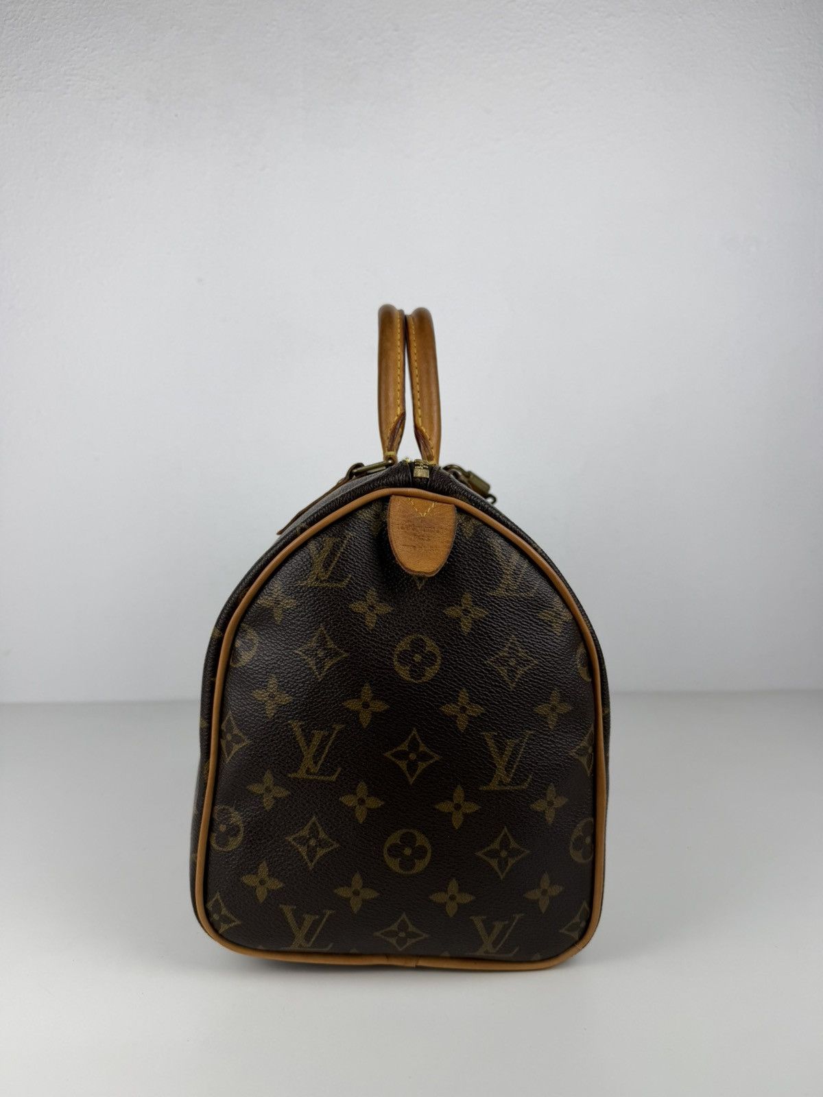 Louis Vuitton monogram speedy 30