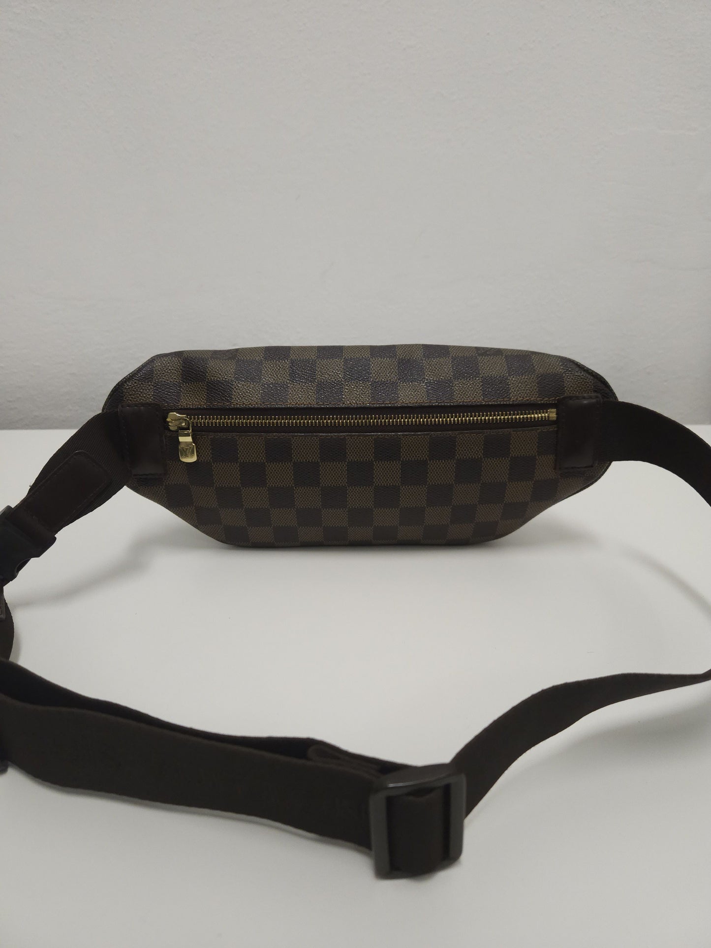 Louis vuitton damier ebene melville bumbag