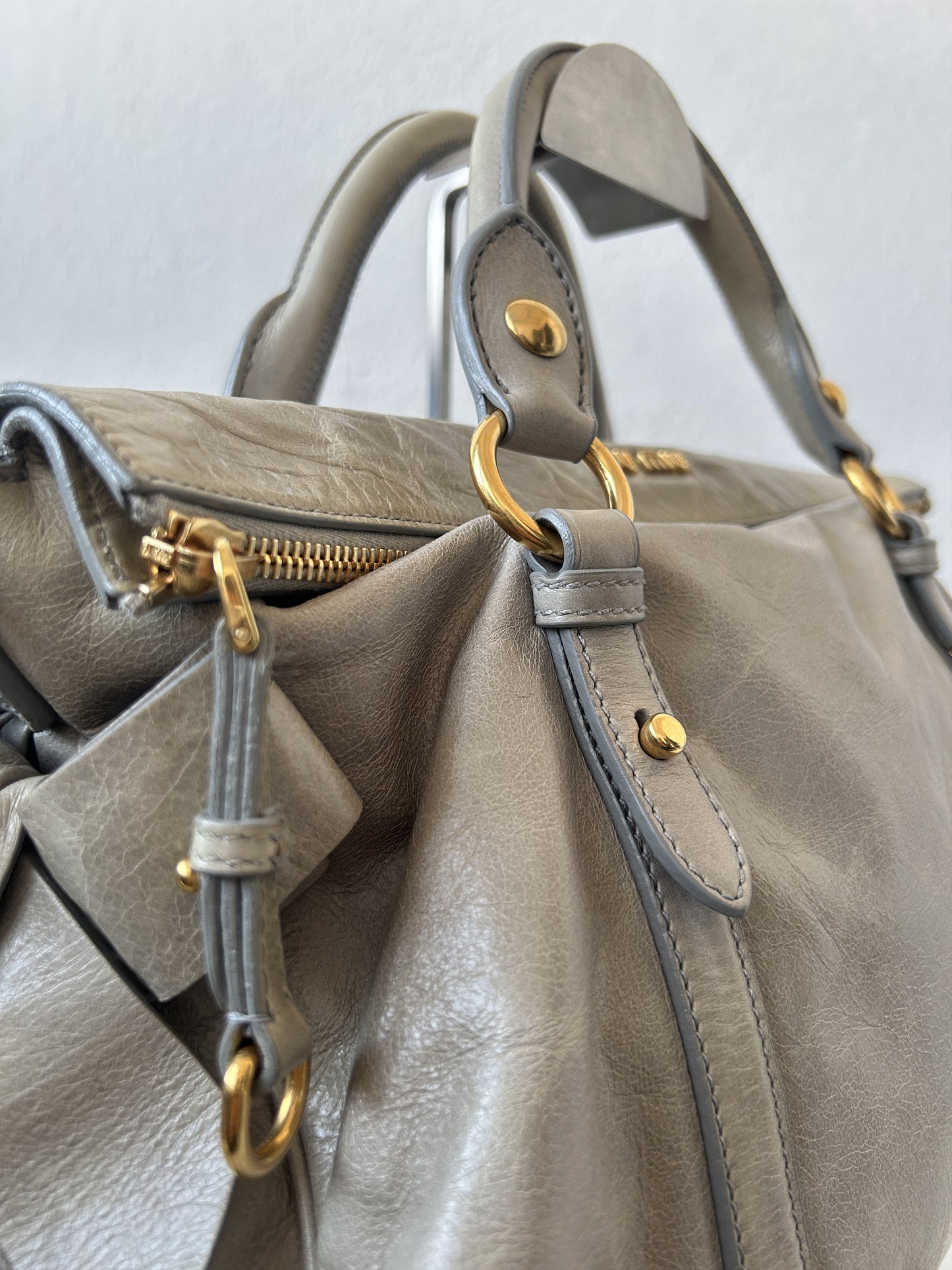 Miu miu vitello bow bag in blueish gray