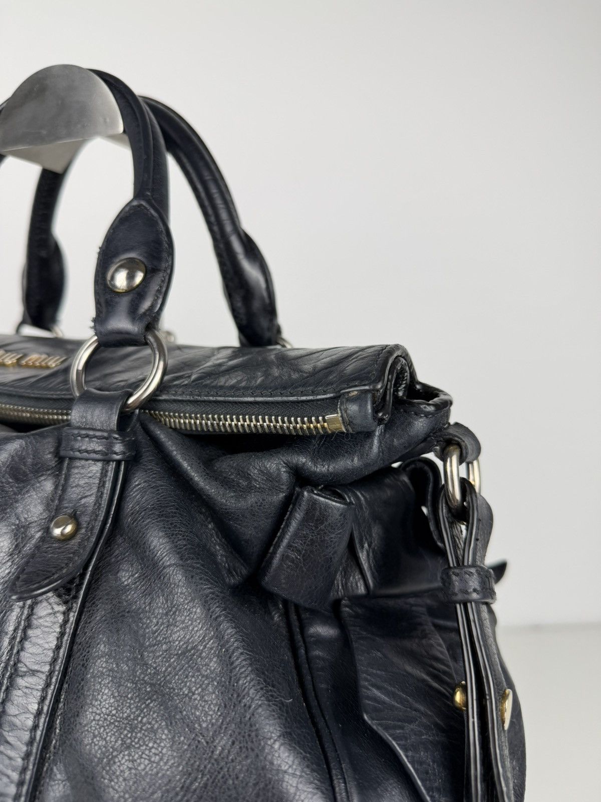 Miu miu vitello bow bag in deep navy