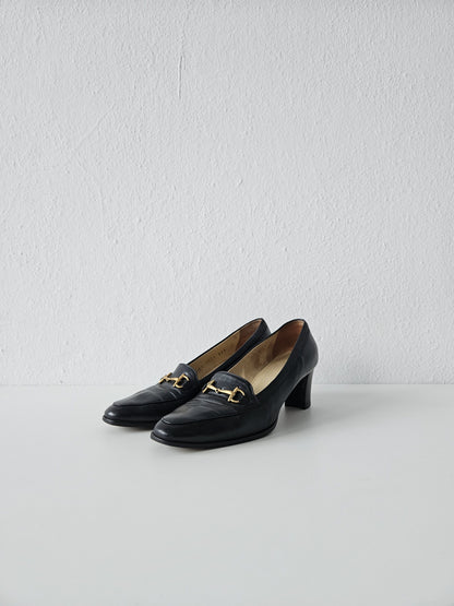 Vintage Gucci almond toe horsebit leather heels