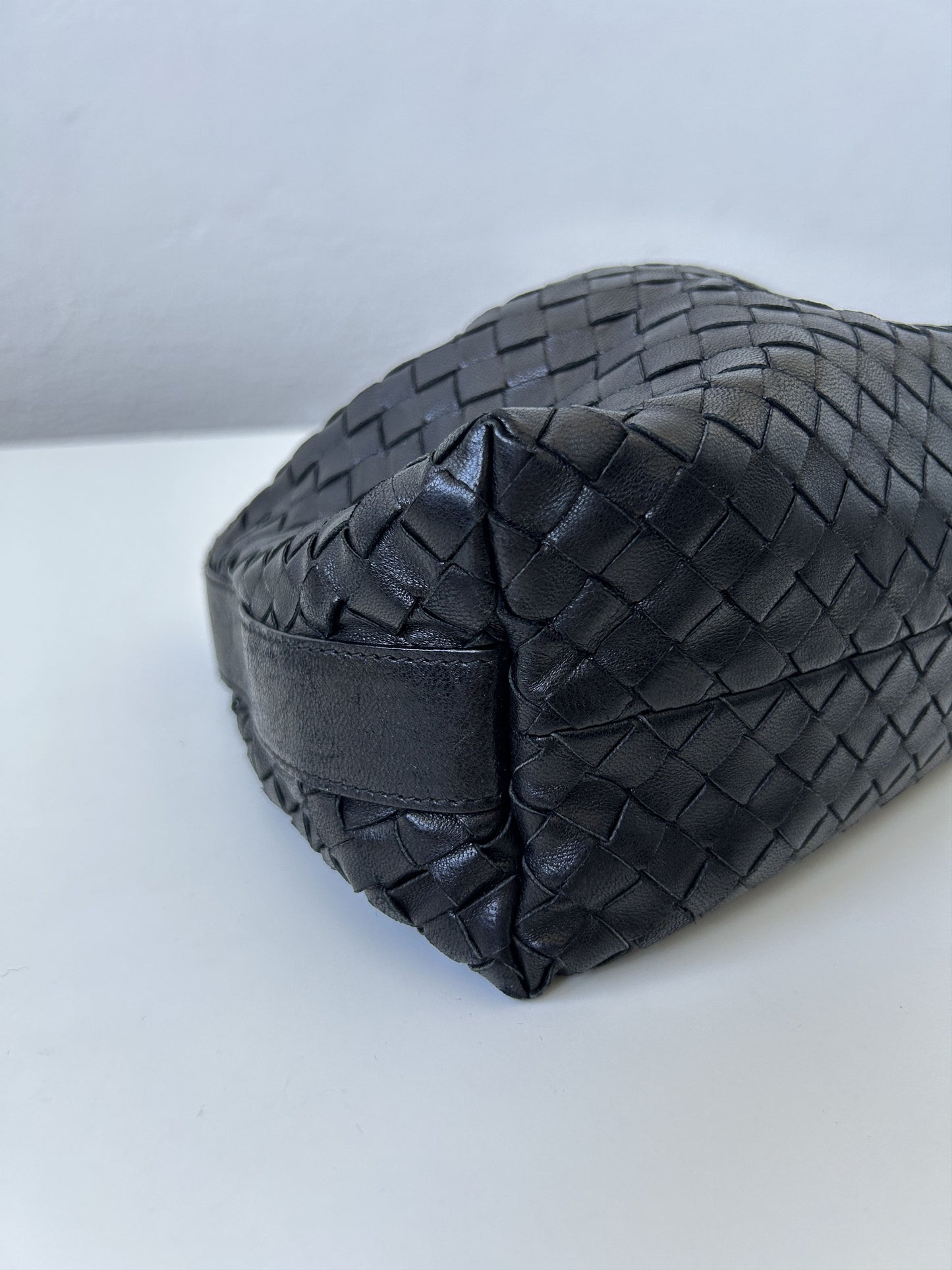 Bottega veneta intrecciato mini hobo bag