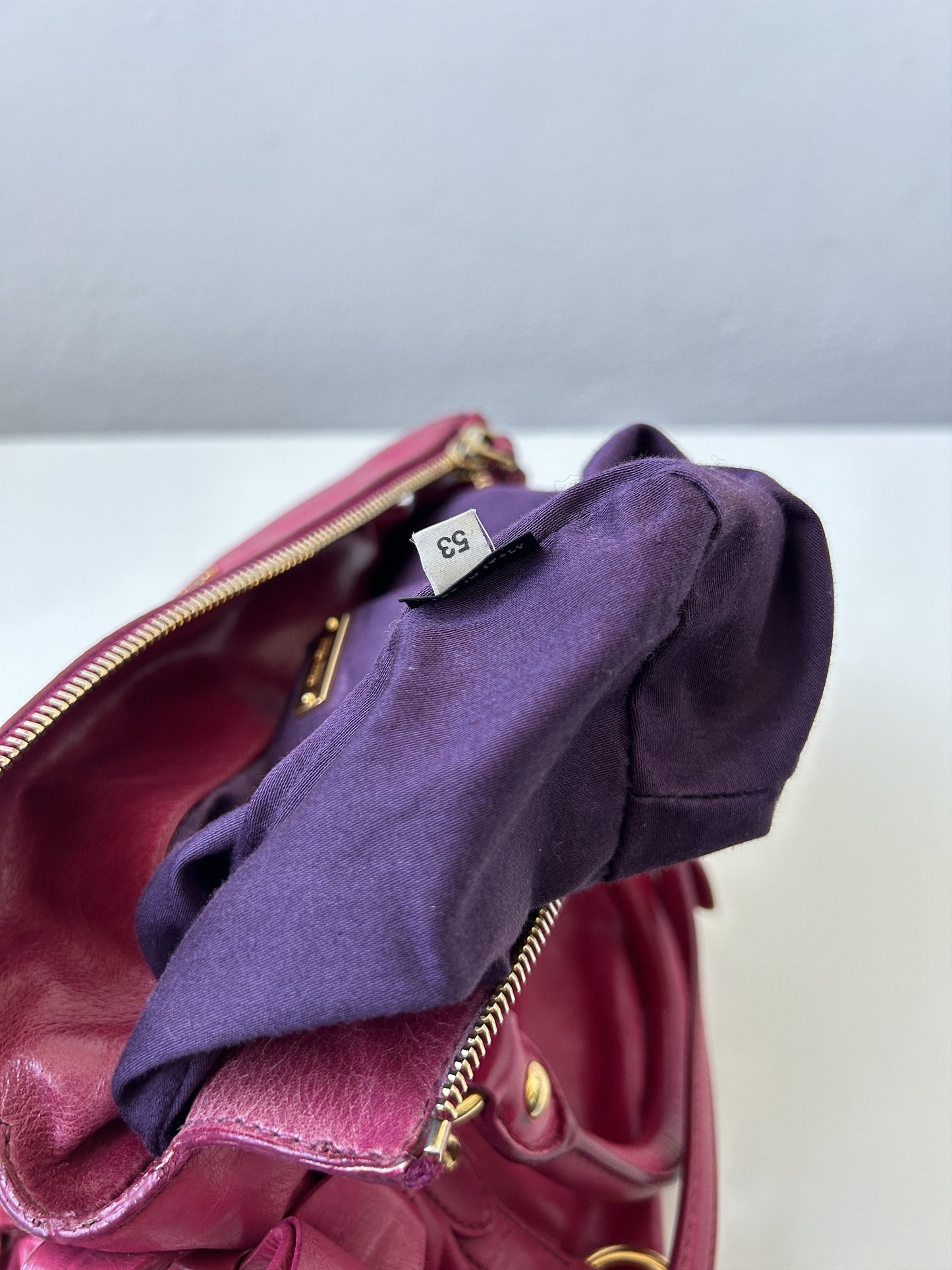Vintage y2k miu miu vitello bow bag in pink