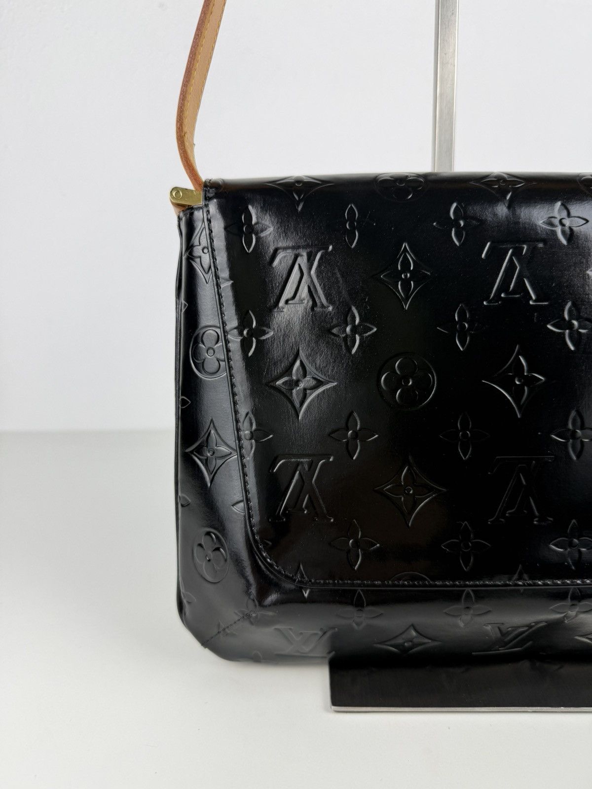 Louis Vuitton vernis monogram thompson shoulder bag