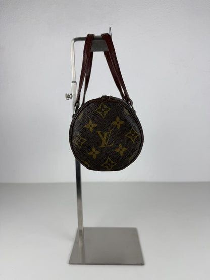Vintage Louis Vuitton monogram papillon 22