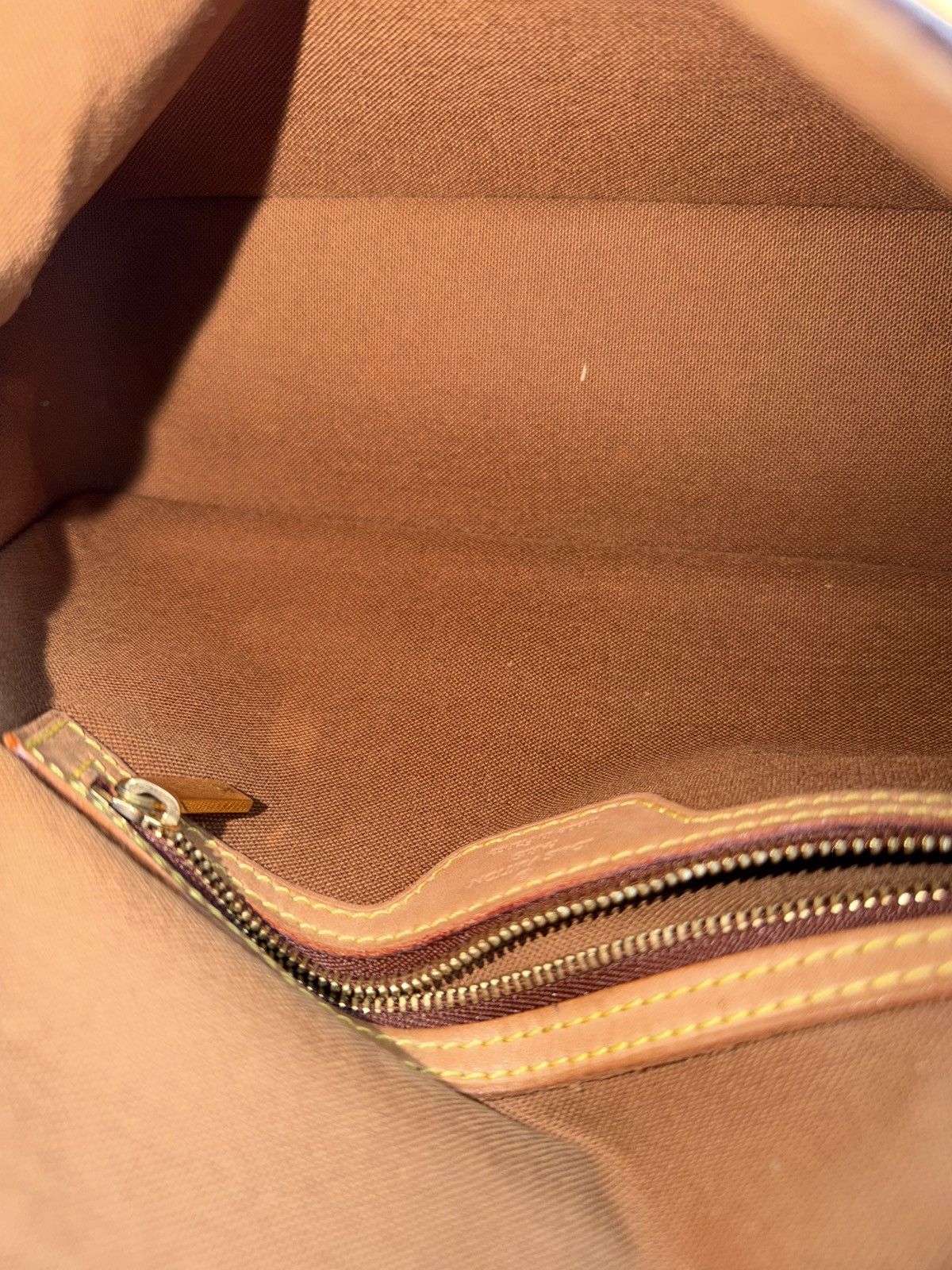 Louis Vuitton monogram Looping PM