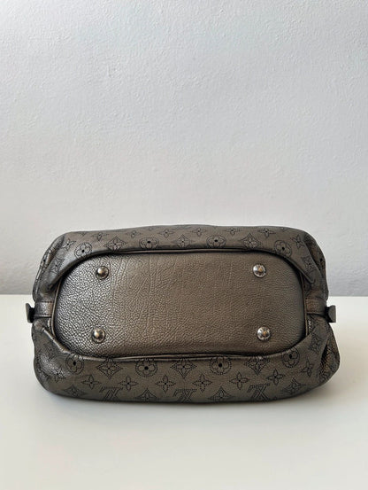 Louis Vuitton Argent Monogram Mahina handbag