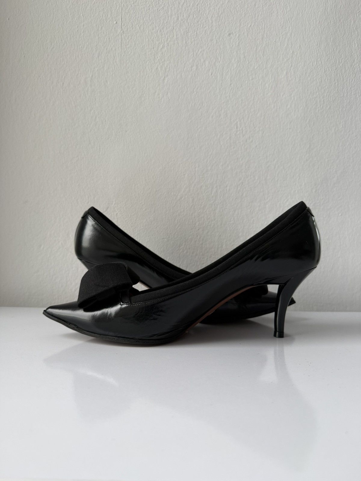 2011 Giorgio Armani smooth leather pointed toe pumps