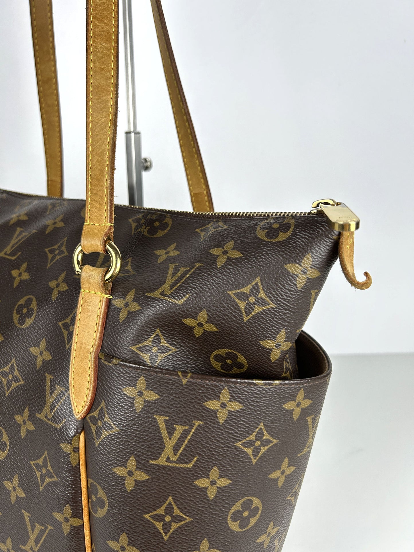 Louis Vuitton monogram Totally MM handbag tote