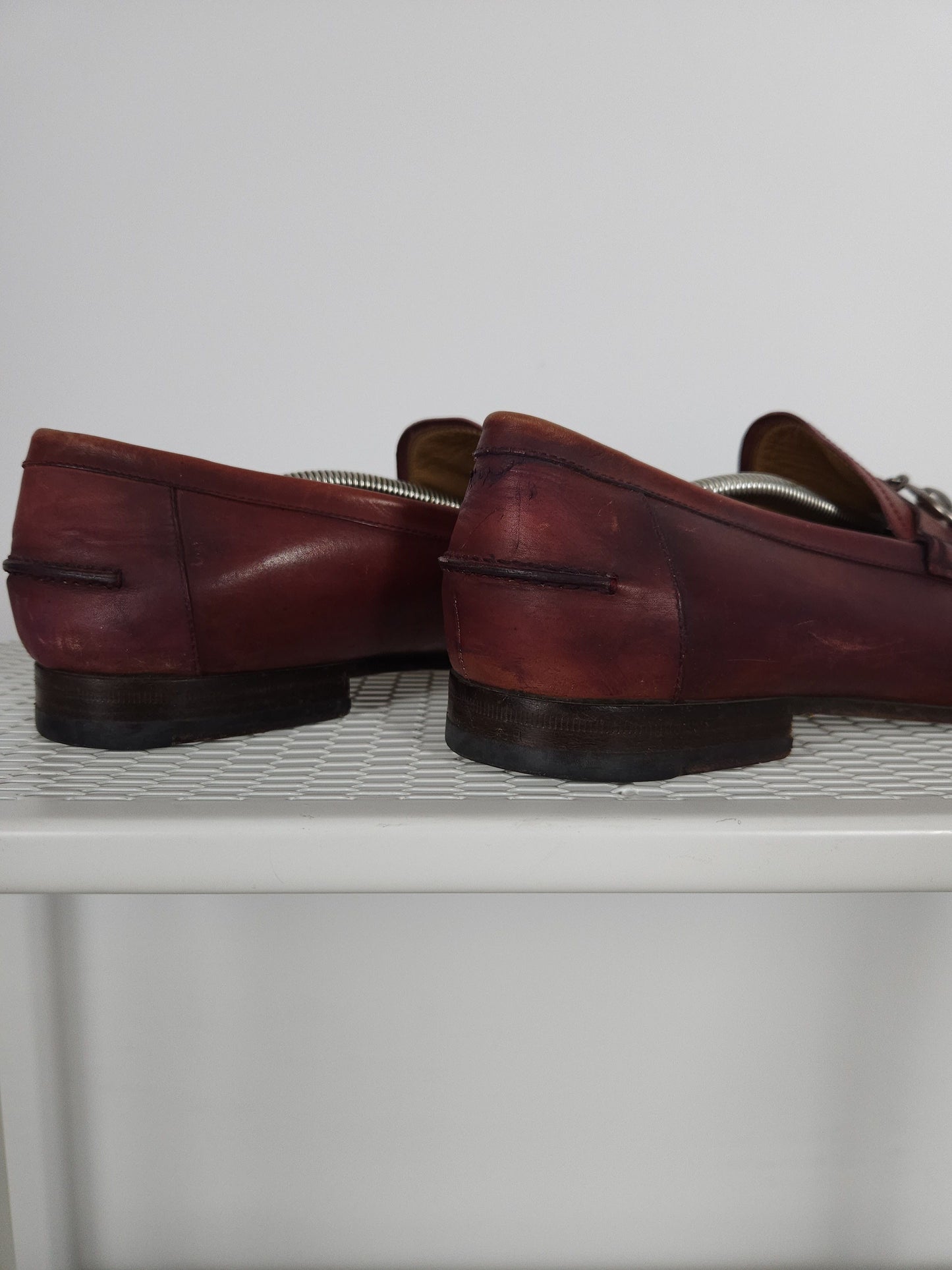 Gucci leather horsebit loafers in distressed red