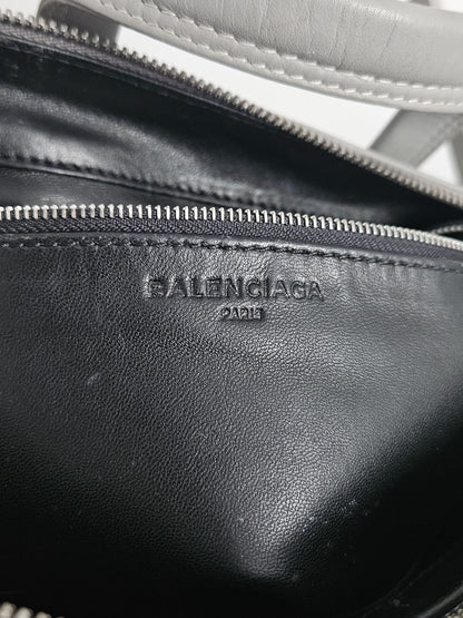 AW2017 Balenciaga triangle duffle bag M