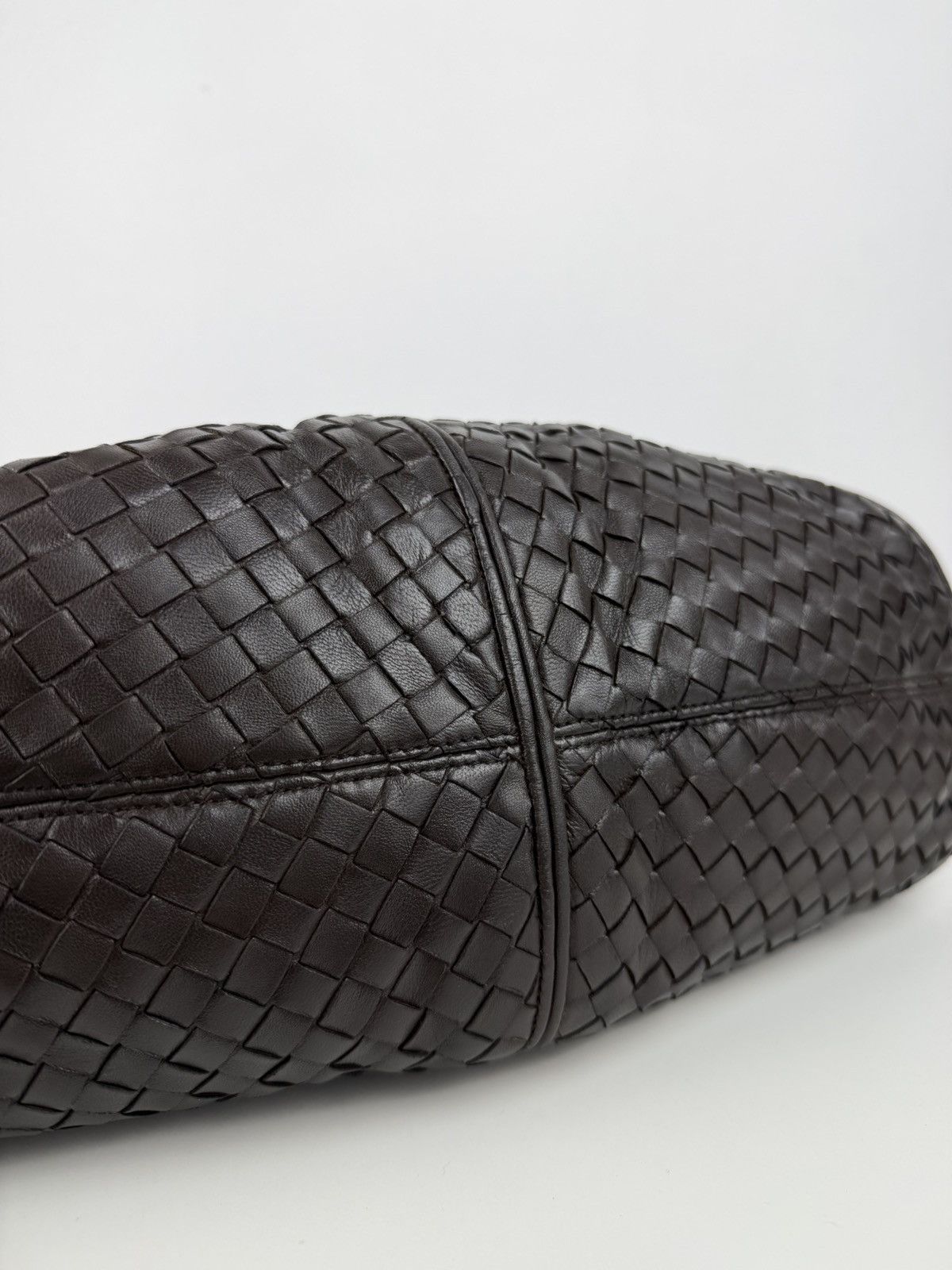 Bottega Veneta intrecciato ball hobo handbag