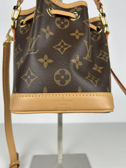 Louis Vuitton monogram nano noe