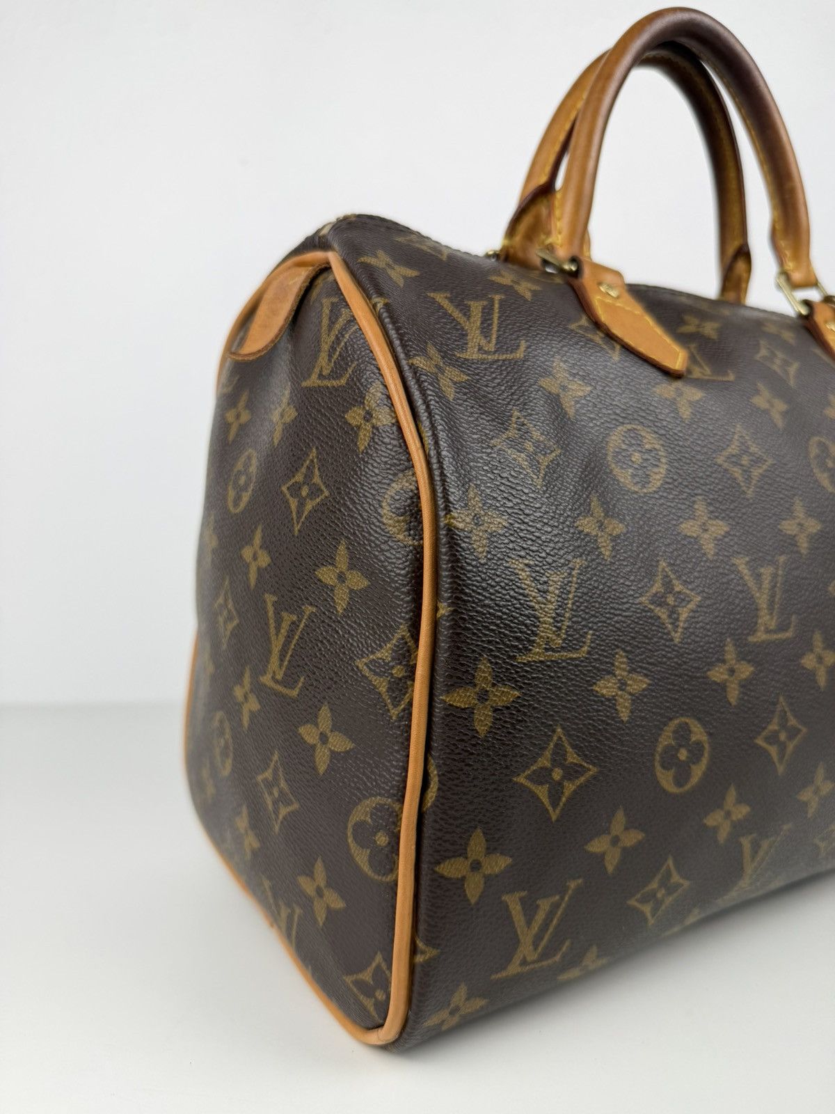 Louis Vuitton monogram speedy 30